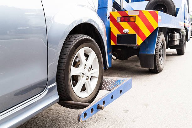 Towing Company towing a vehicle - Emergency Towing Service in California